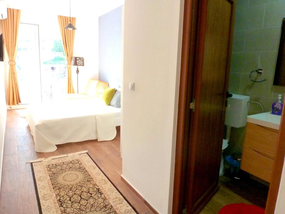 Апартаменты Studio in Ulcinj with wonderful sea view balcony and WiFi Улцинь-10